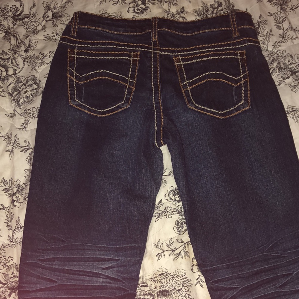 Dollhouse Jeans🔥 - Picture 4 of 9